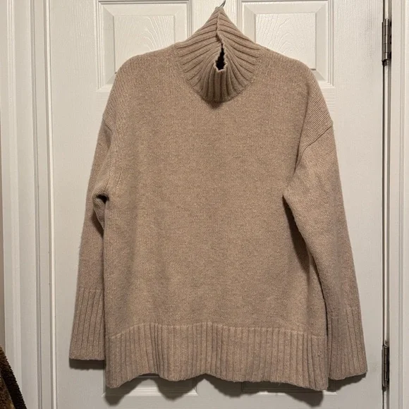 COS Chunky Pure Cashmere Turtleneck Sweater Beige Size Large - Picture 6 of 9